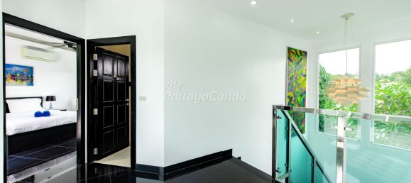 5 bedrooms Cafe / restaurant in Pattaya, Thailand No. 24843 10