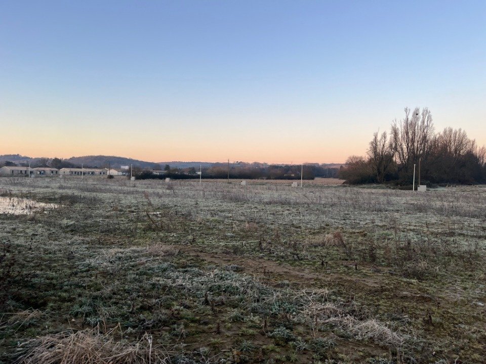  Land in Damazan, France No. 103934