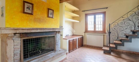 4 bedrooms Villa in Campagnano di Roma, Italy No. 54368 5