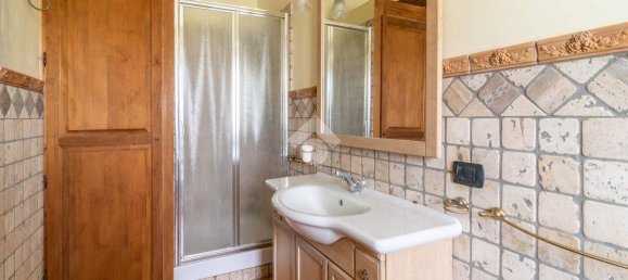 4 bedrooms Villa in Campagnano di Roma, Italy No. 54368 12