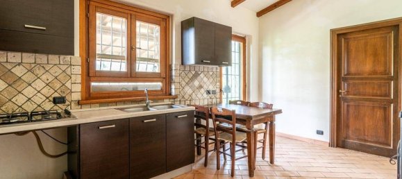 4 bedrooms Villa in Campagnano di Roma, Italy No. 54368 8