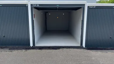  Garage in Buchkirchen, Austria No. 83732