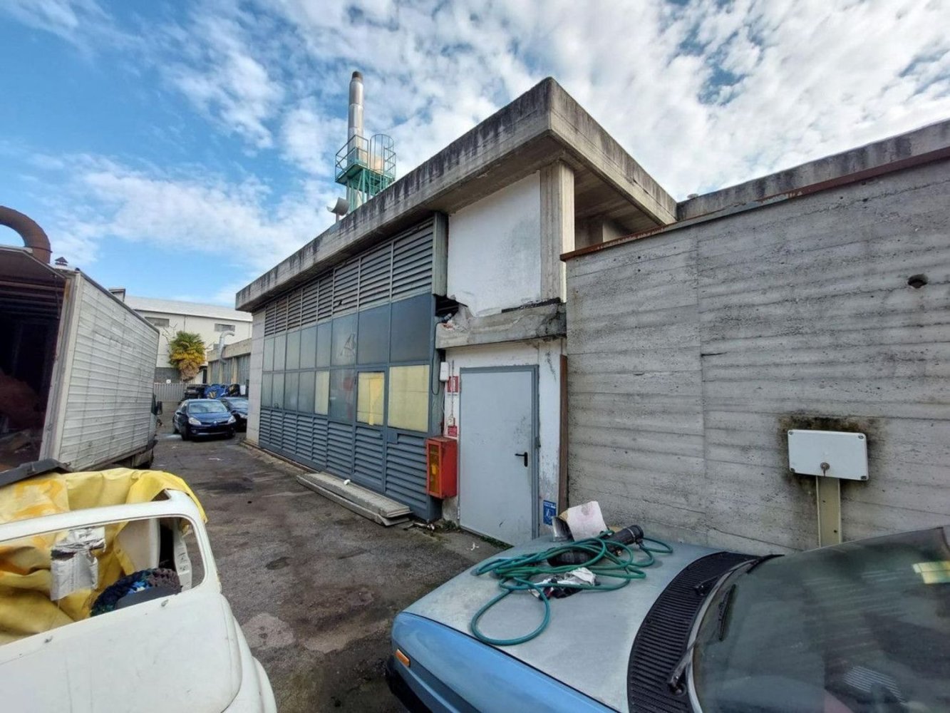 Entrepôt à Arosio, Italy 550m² No. 380570