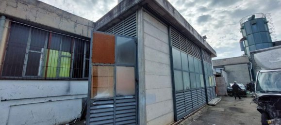 Entrepôt à Arosio, Italy 550m² No. 380570 6
