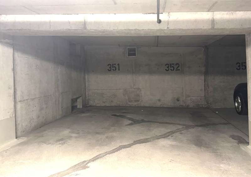  Parking in Augsburg, Germany No. 354609