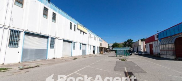 1-salle Propriété commerciale à Catanzaro, Italy No. 339945 3