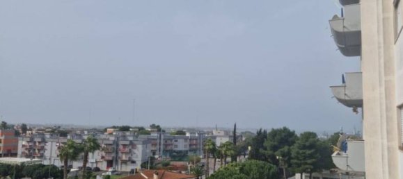 3 bedrooms Apartment in Taranto, Italy No. 41157 18