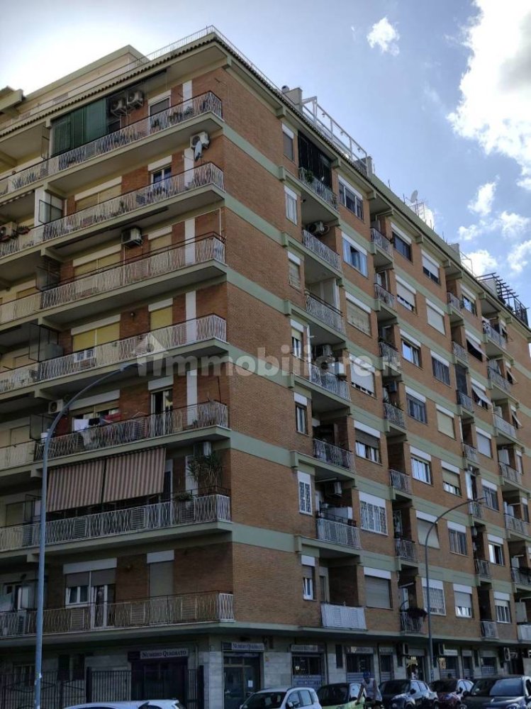 2 chambres Appartement à Rome, Italy No. 342459