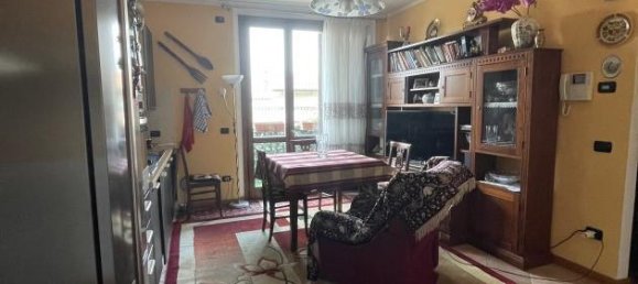 Квартира с 2 комнатами в Казирате д’Адда, Италия № 89979 21