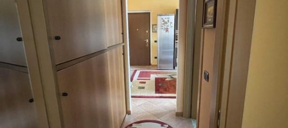 Квартира с 2 комнатами в Казирате д’Адда, Италия № 89979 8