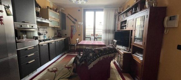 Квартира с 2 комнатами в Казирате д’Адда, Италия № 89979 24