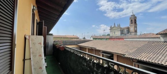 Квартира с 2 комнатами в Казирате д’Адда, Италия № 89979 23