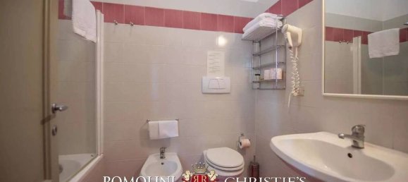 24 bedrooms Villa in San Gimignano, Italy No. 126760 34