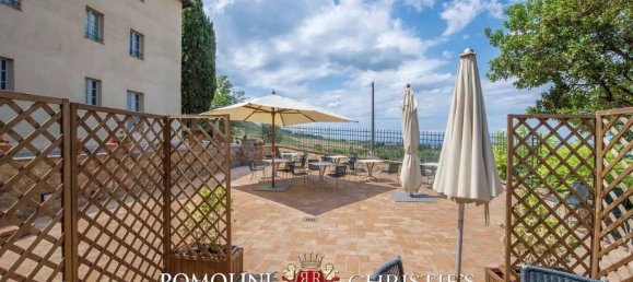 24 bedrooms Villa in San Gimignano, Italy No. 126760 16
