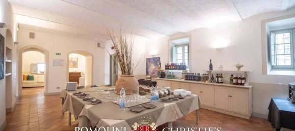 24 bedrooms Villa in San Gimignano, Italy No. 126760 23