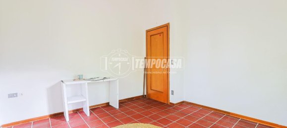 3-salle Appartement à Castel San Pietro Terme, Italy No. 111669 18