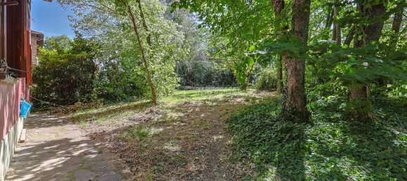 3-salle Appartement à Castel San Pietro Terme, Italy No. 111669 27