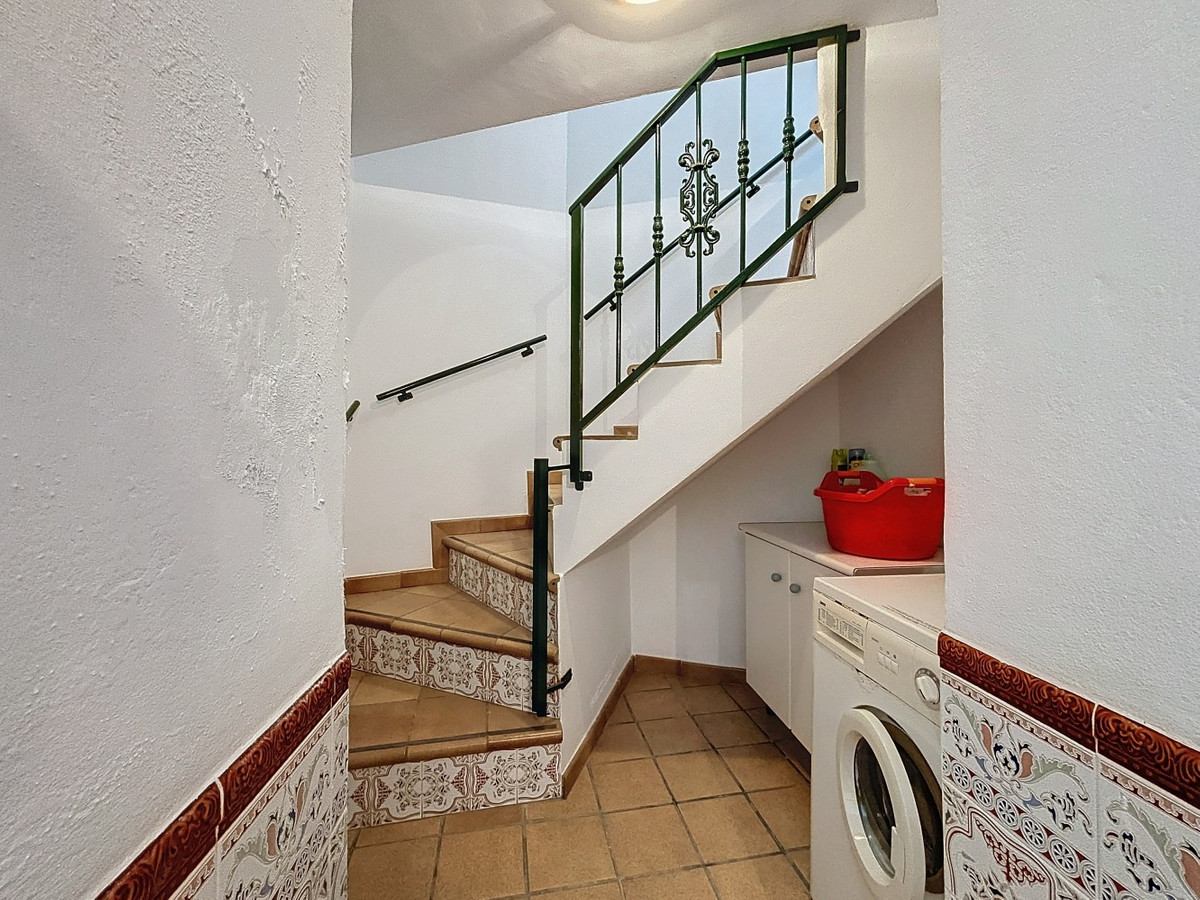 Adosado de 4 dormitorios en Archez, Spain No. 57303