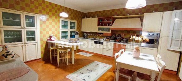 Вилла с 6 спальнями в Лучиньяно, Италия № 356263 15