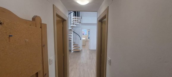 81m² Commercial property in Santander, Spain No. 149851 9