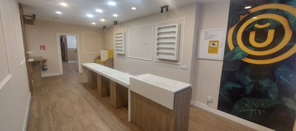 81m² Commercial property in Santander, Spain No. 149851 2