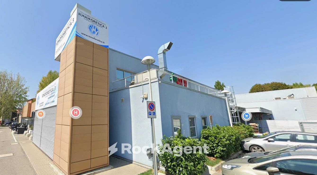 2 rooms Office in Castel Maggiore, Italy No. 390102