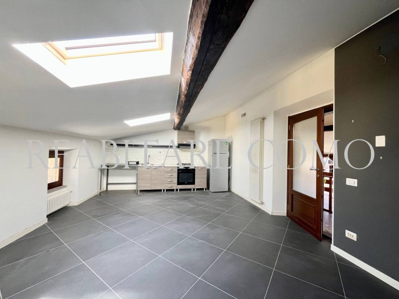 1 غرف نوم شقة في Albese con Cassano, Italy رقم 311931