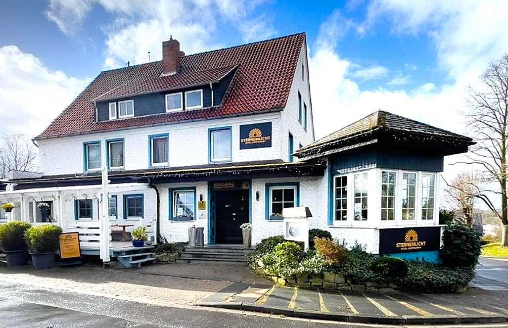 Отель, гостиница 975м² в Херфорд, Германия № 227769