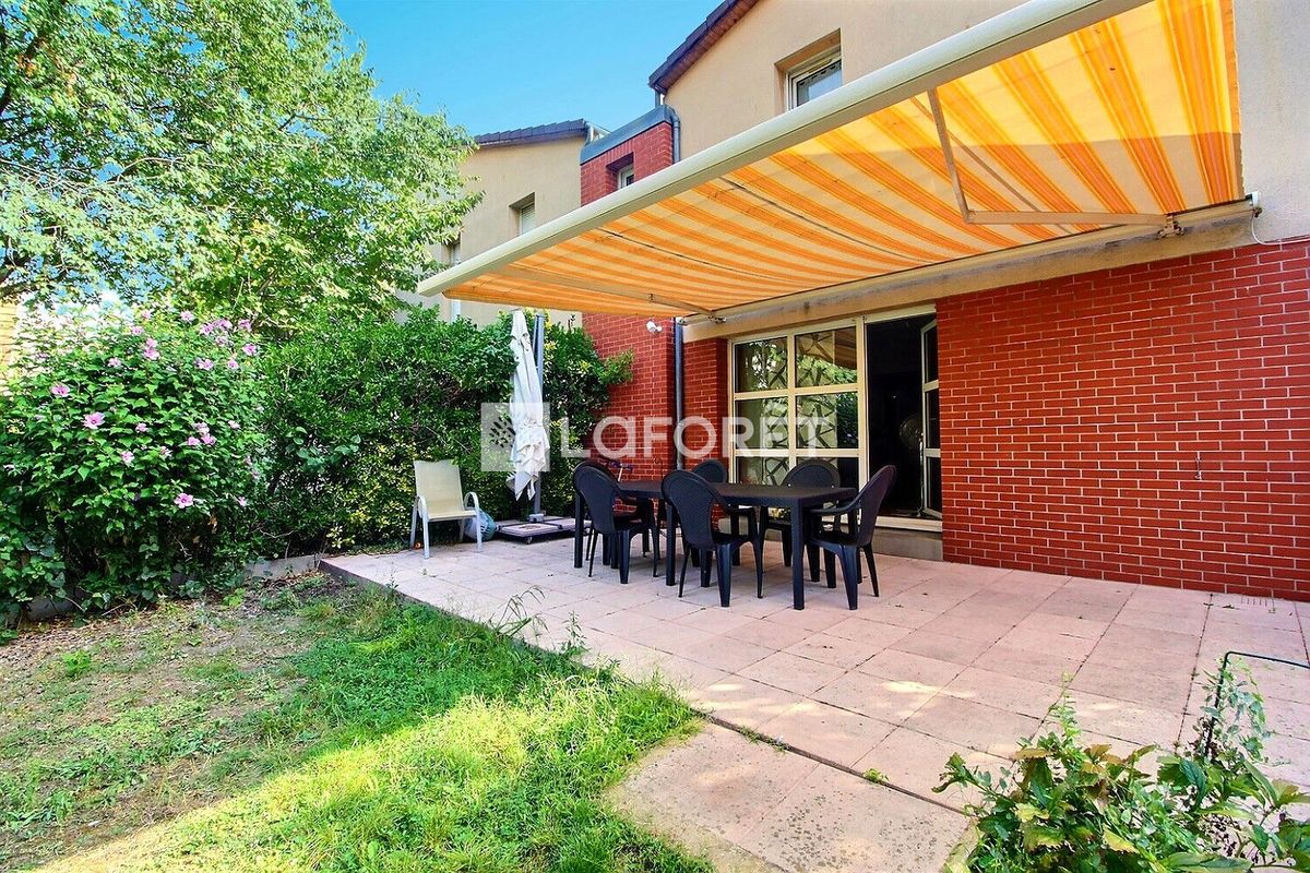 3 Schlafzimmer Haus in Gennevilliers, France, Nr. 182683