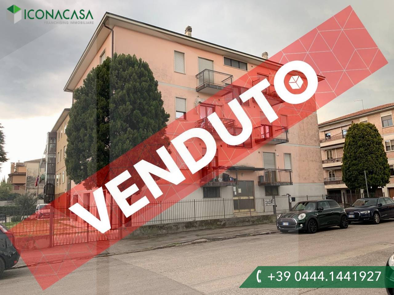 6 rooms Apartment in Vicenza, Italy No. 18572