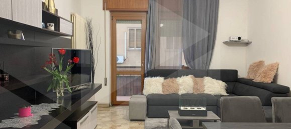 6 rooms Apartment in Vicenza, Italy No. 18572 14