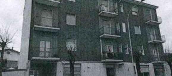 3-salle Appartement à Robbio, Italy No. 154909 7