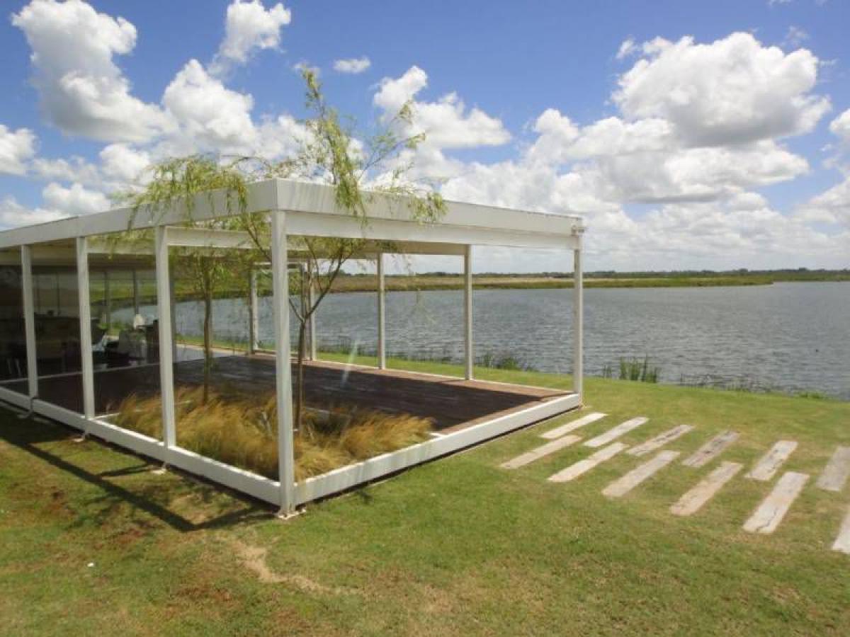 Terrain à Escobar, Argentina No. 120982