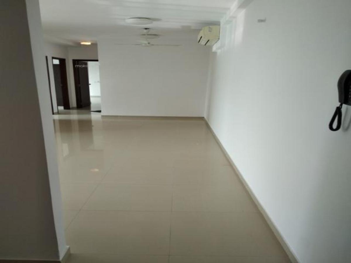 3 bedrooms House in Mumbai, India No. 56169