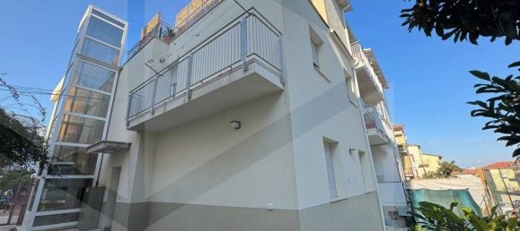 3 rooms Apartment in Vasto, Italy No. 17157 13