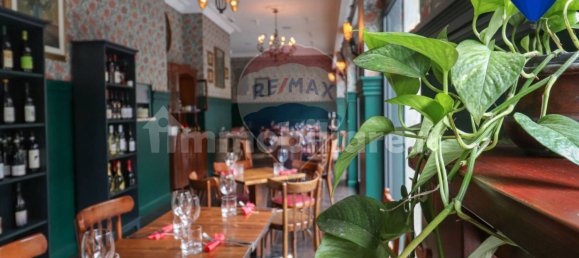 3 rooms Commercial property in Rome, Italy No. 52607 4