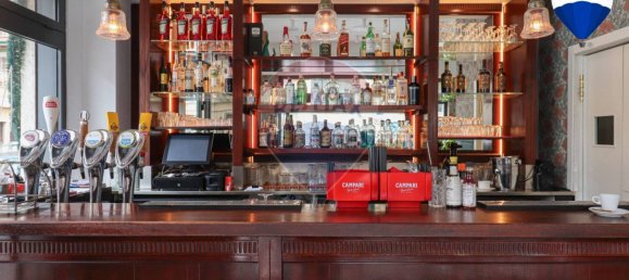 3 rooms Commercial property in Rome, Italy No. 52607 35