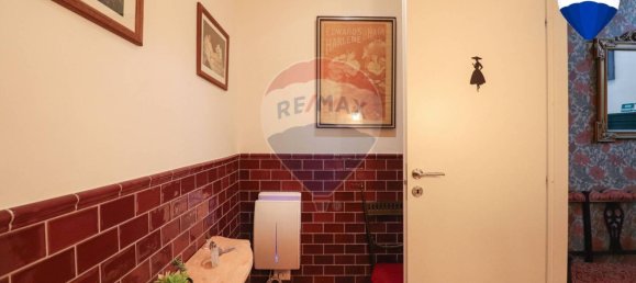 3 rooms Commercial property in Rome, Italy No. 52607 22