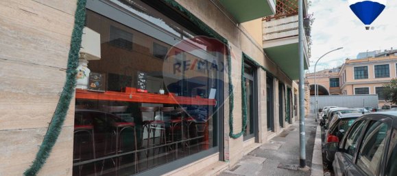 3 rooms Commercial property in Rome, Italy No. 52607 36