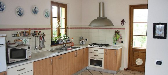 8 bedrooms Villa in Camaiore, Italy No. 342757 2