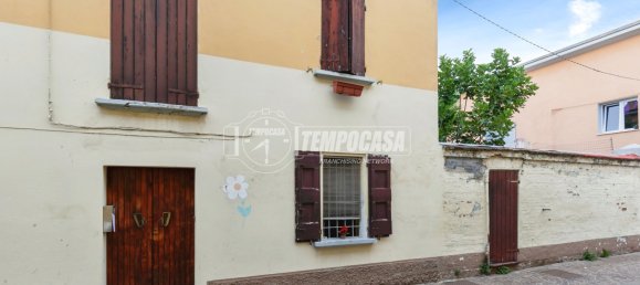 4 rooms House in Crevalcore, Italy No. 354160 7