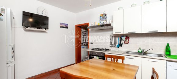 4 rooms House in Crevalcore, Italy No. 354160 9