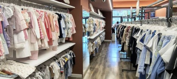 296m² Commercial property in Milan, Italy No. 357957 16