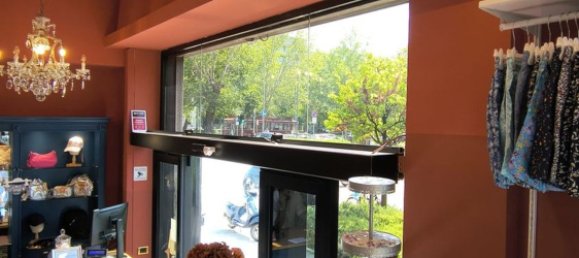 296m² Commercial property in Milan, Italy No. 357957 23