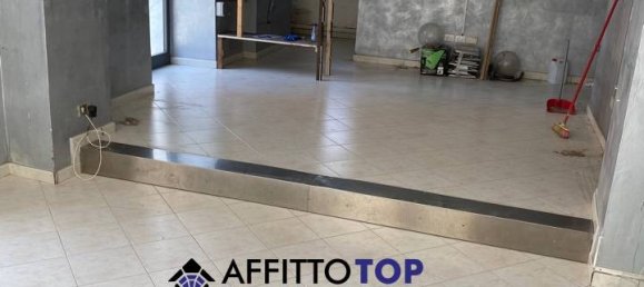 3 rooms Commercial property in Massa, Italy No. 327494 4