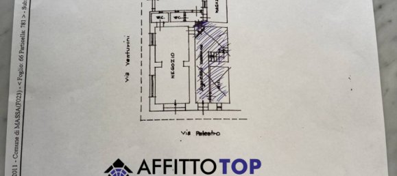 3 rooms Commercial property in Massa, Italy No. 327494 10