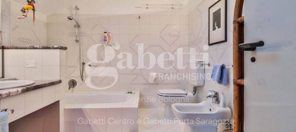 2 bedrooms Apartment in Bologna, Italy No. 19125 32