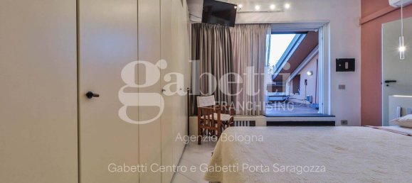 2 bedrooms Apartment in Bologna, Italy No. 19125 15