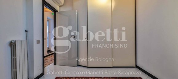 2 bedrooms Apartment in Bologna, Italy No. 19125 30