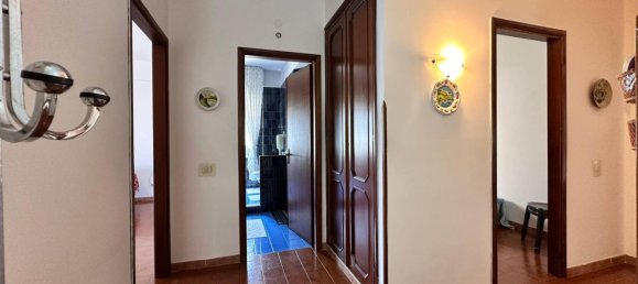 Квартира с 4 комнатами в Кастелламмаре дель Гольфо, Италия № 295189 20